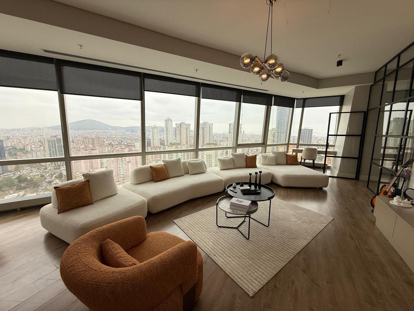 Metropol İstanbul / Şık ve Modern Eşyalı 1+1 / Deniz Manzaralı / Vatandaşlığa Uygun